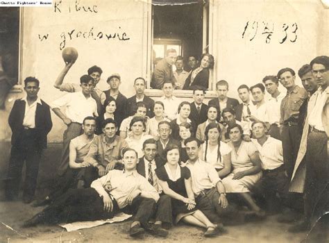 kibuc grochów|„Palestyńcy z Grochowa”. Historia warszawskiego kibucu.